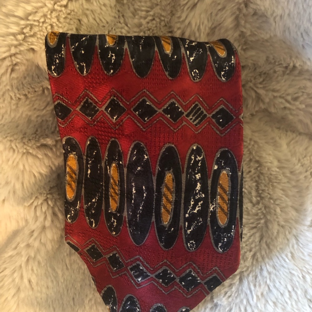 Robert talbott Silk Tie with Black and Gold Accents